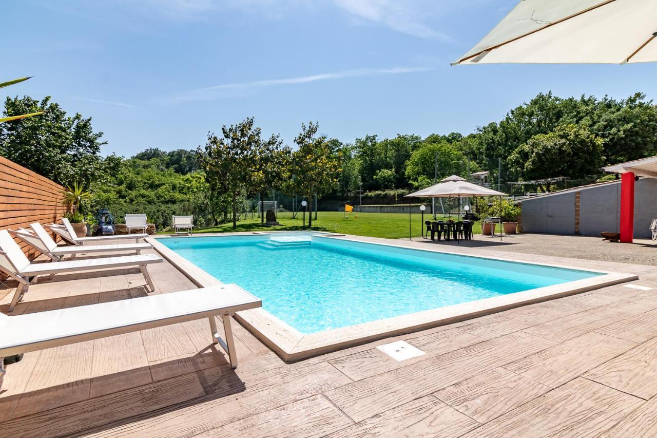 Villa Vacanze La Quercia Carbognano Exterior photo