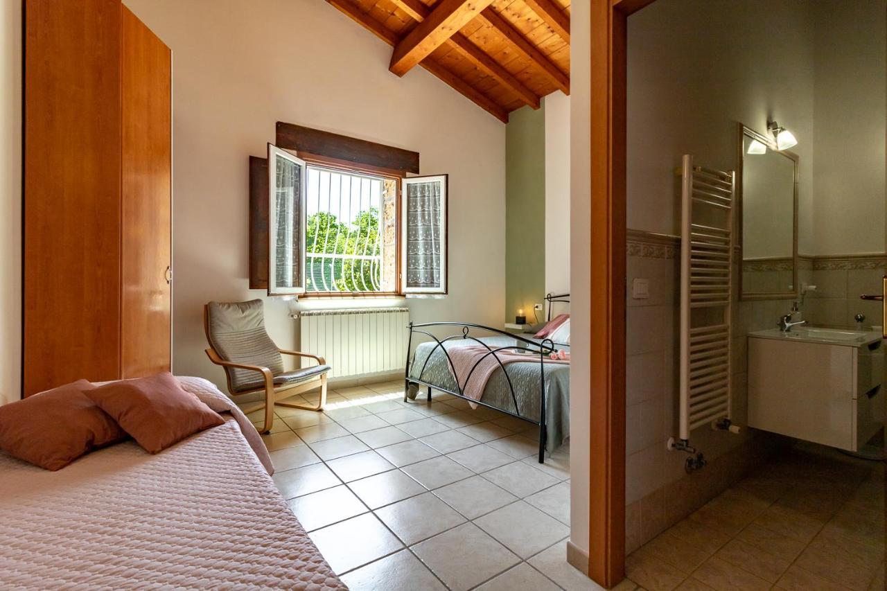 Villa Vacanze La Quercia Carbognano Exterior photo